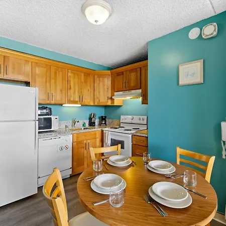 Royal Kuhio 2303 - Spacious Studio With Stunning Mountain Views In The Heart Of Waikiki!